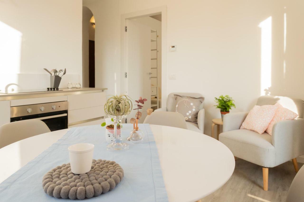 The Little By Rent Apartment Como